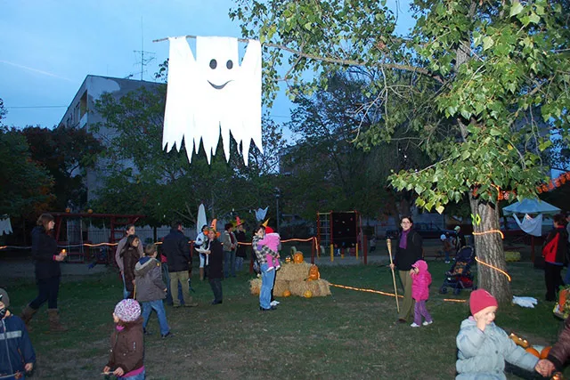 Halloweeni tök jó buli a Vásártéri Oviban és Bölcsiben