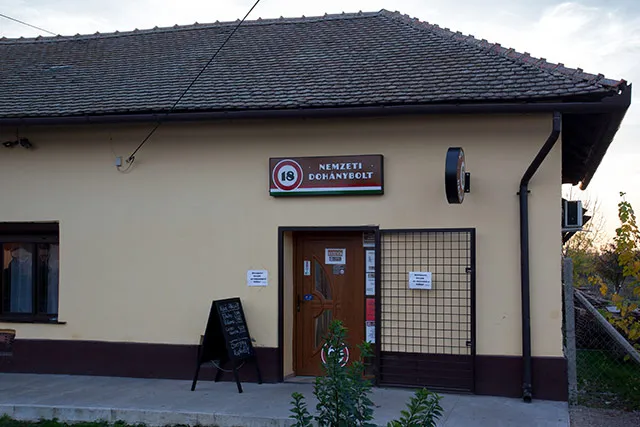 Nemzeti Dohánybolt (III)