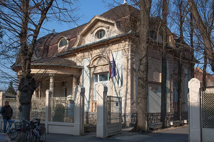 Szakrendelő Intézet