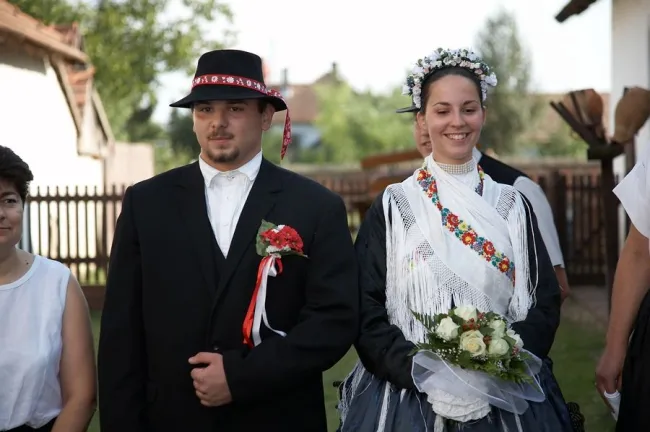 Hagyományos lakodalom a Körösök mentén