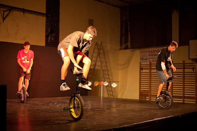 Zsonglőrtalálkozó Gyomaendrődön (Gala Show - VII. Hungarian Juggling and Unicycle Convention)