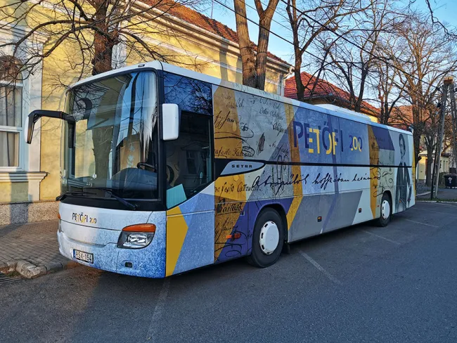 Petőfi-busz Gyomaendrődön