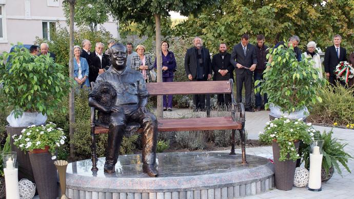Felavatták Kállai Ferenc szobrát Gyomaendrődön
