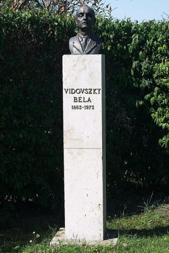 Bust Sculpture of Béla Vidovszky