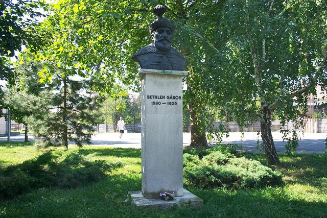 Sculptura bust a lui Bethlen Gábor