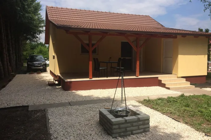 Horgászparadicsom Nyaralóházak